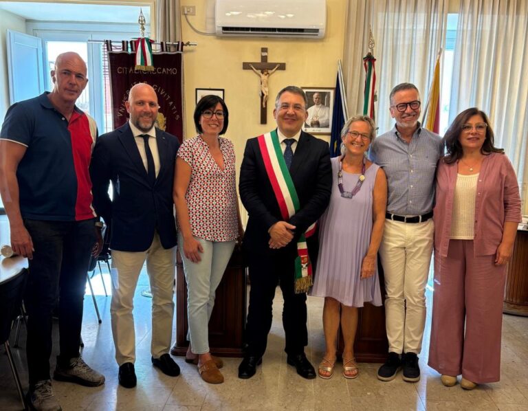 Caccamo,il sindaco Franco Fiore ricompatta la sua Giunta
