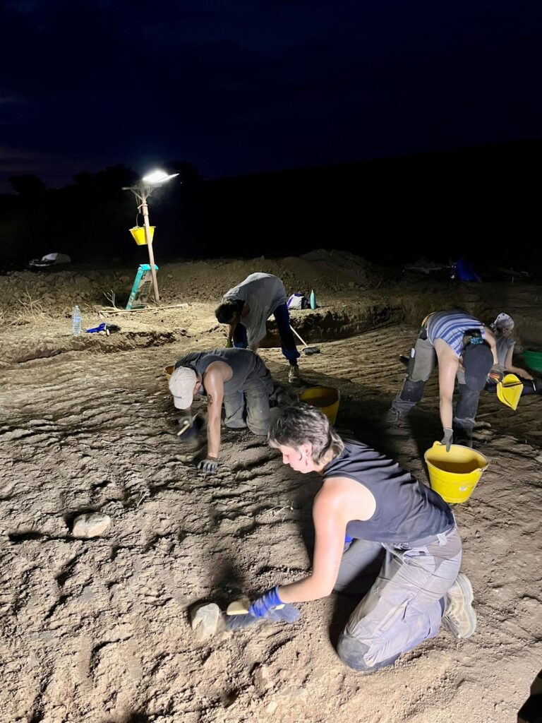 Archeologia, a Himera ritrovato antico punto vendita di vasi sacri in ceramica