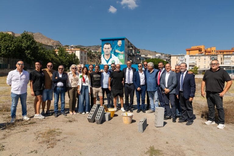Al via i lavori per l’impianto sportivo al Cep di Palermo. Aricò: «Luogo simbolico in ricordo di Totò Schillaci»