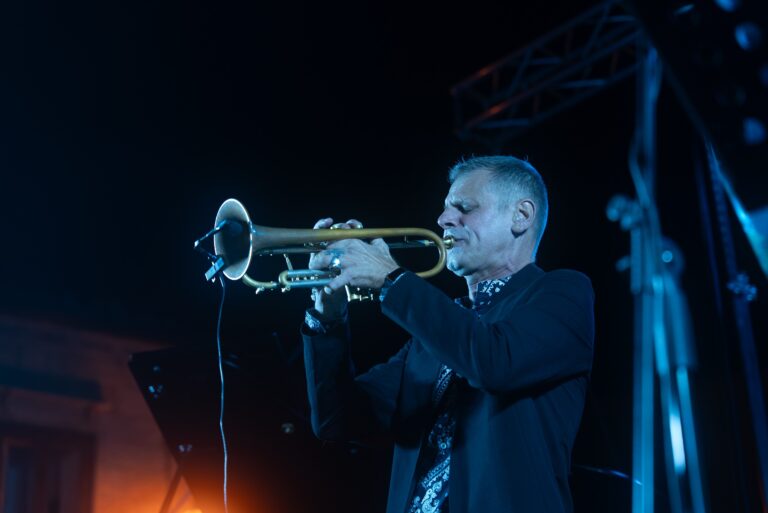 Grande pubblico per il Latin Festival a Petralia Sottana anche con Fabrizio Bosso