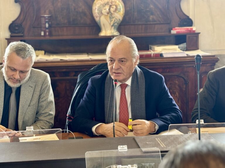 Commissione antimafia convoca dirigenti: Asp e concessioni balneari