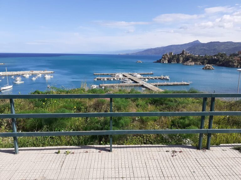 Turdo: “riflettori sul porto di Presidiana”