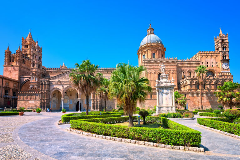 Turismo, prorogato di un mese il bando da 135 milioni per strutture ricettive