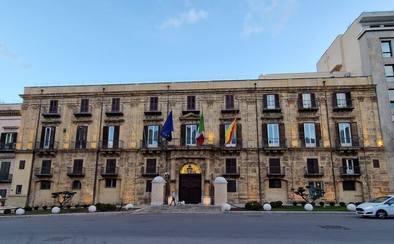 Amministrative in Sicilia, si terranno il 24 e 25 maggio. Ballottaggi il 7 e 8 giugno
