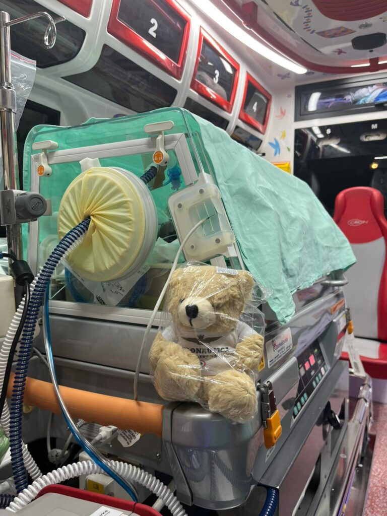 Aeronautica militare: volo sanitario urgente, trasportata una neonata