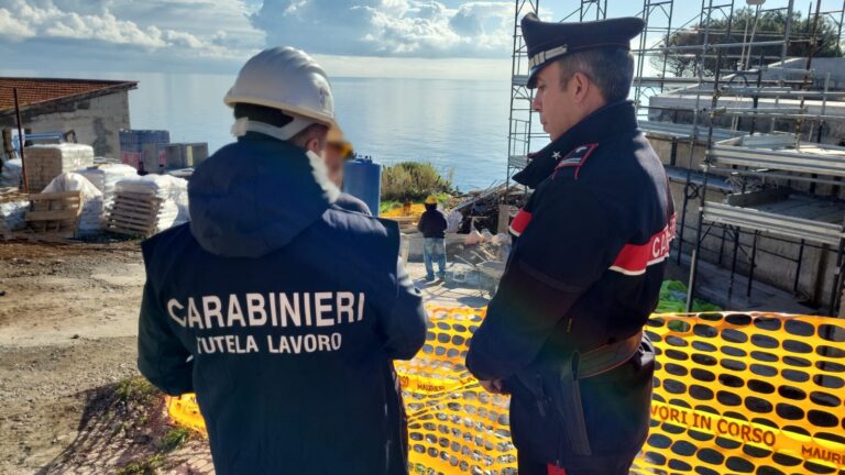 Carabinieri. Controlli 16 imprese edili. 12 lavoratori senza contratto