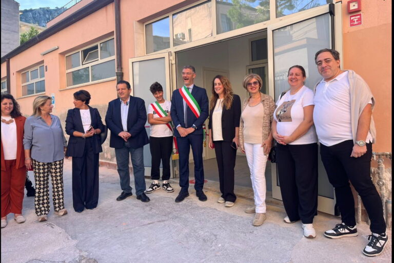 Istituto comprensivo “Botta” Cefalù. Consegnata la rinnovata palestra comunale
