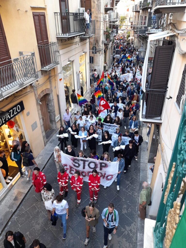 Cefalù. Grande manifestazione per la Pace
