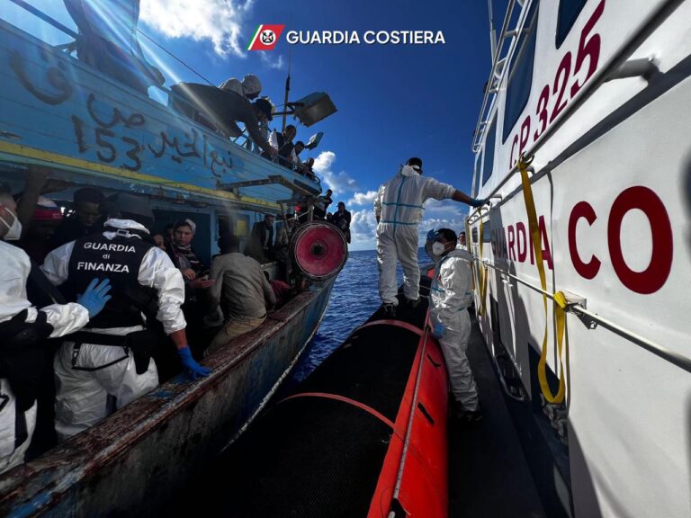 Guardia Costiera. 91 persone tratte in salvo al largo di Lampedusa