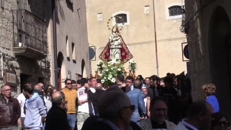 La Madonna dell’alto ritorna al Santuario