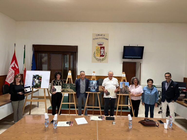 Petralia Soprana premia i vincitori della VII edizione del concorso fotografico “Il Borgo più bello d’Italia in uno scatto – Petralia Soprana e le quattro stagioni” 