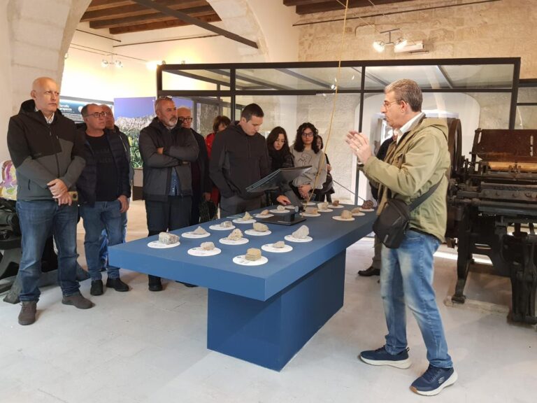La sottosezione di Pantelleria(del C.A.I. di Petralia Sottana) in visita nel comune madonita