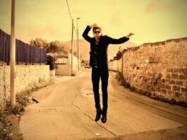 Dopo il singolo dedicato a Totò Schillaci, il cantautore palermitano Sabù Alaimo torna con “Il Meglio”