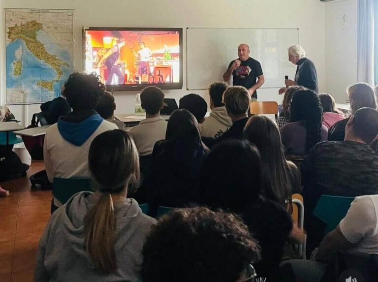 Il Liceo Scientifico di Campofelice di Roccella contro la violenza di genere