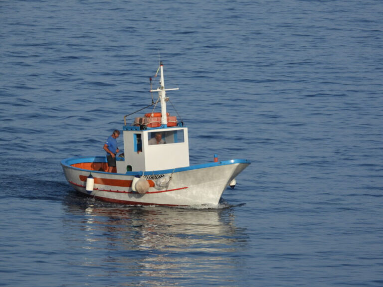 Aiuti ai pescatori, disco verde dalla giunta a ristori per 480 mila euro
