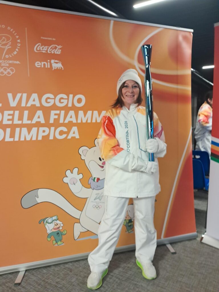 Castellana Sicula, anche Daniela Cappadonia porta la Fiaccola Olimpica