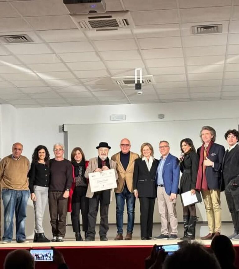 Alla terza edizione di Ciminna Corto Fest vince “Eroi” della giovane regista Caterina Baglio.Premio “Gattopardo-Luchino Visconti”al regista Gianni Amelio
