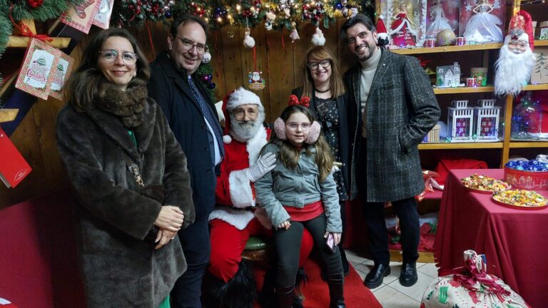 A Gangi inaugurata la casa di Babbo Natale