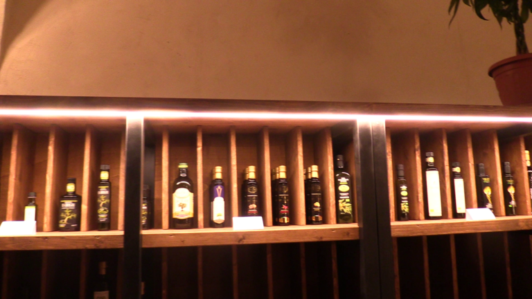 “Corso di avvicinamento alla degustazione degli oli extravergini di oliva”