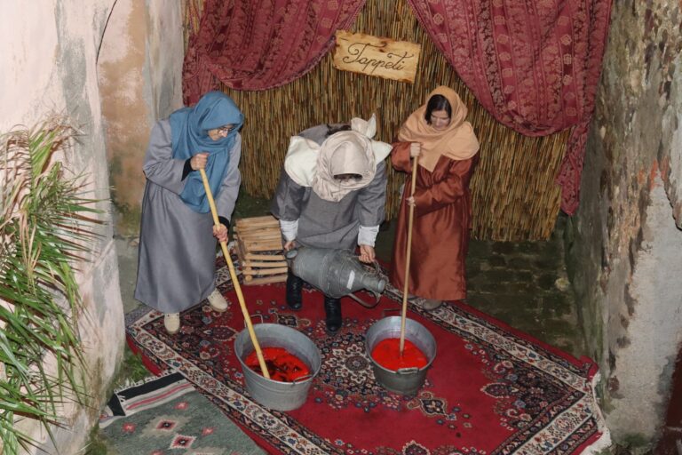 San Mauro Castelverde torna indietro nel tempo con il Presepe Vivente 