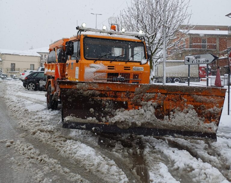 Nevicata sulle Madonie, strade percorribili grazie al pronto intervento dell’Anas