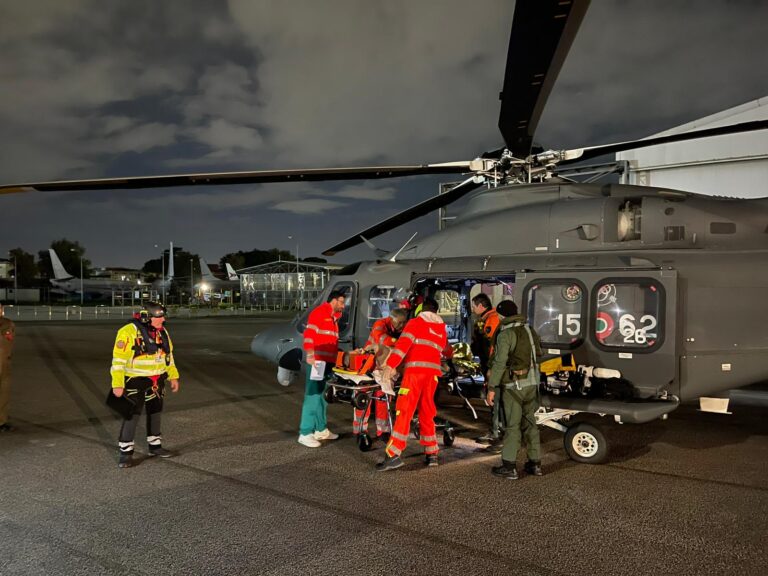 Aeronautica militare. Due voli sanitari d’urgenza