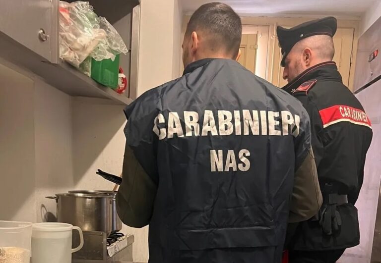 Attività sospesa e maxi multa da 30mila euro per un locale a Palermo