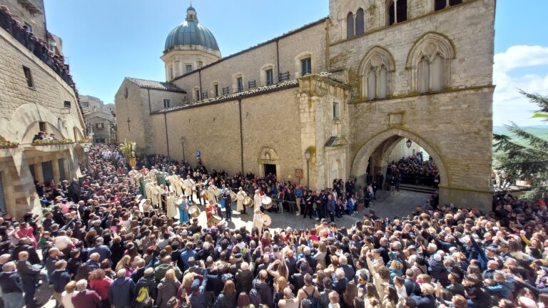 Gangi celebra la Domenica delle Palme