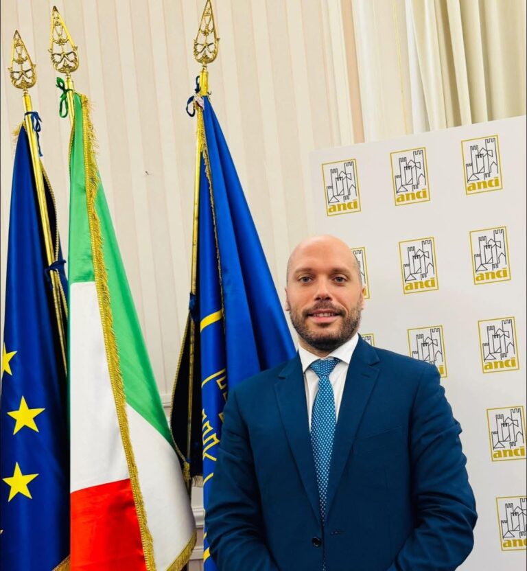 Fondo di solidarietà comunale, Marino: “Servono 200 milioni per i Comuni siciliani. Firmiamo la petizione”