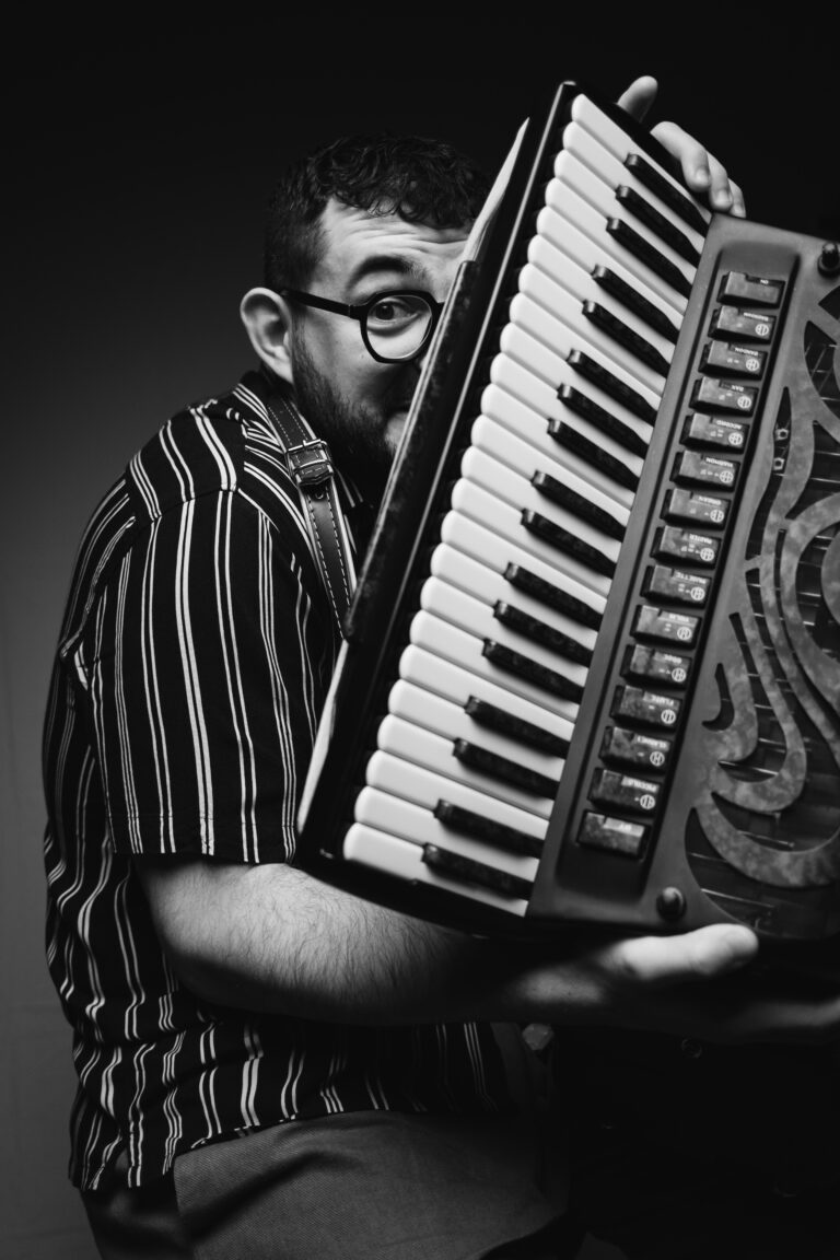 “Talè”, fuori il nuovo singolo di Giampiero Amato: un grido di pace tra musica, umanità e speranza