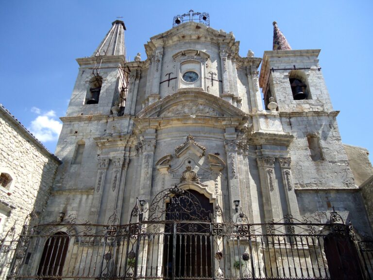 La Guglia della Chiesa di Loreto a Petralia Soprana torna al suo splendore: finanziato il restauro dopo 24 anni