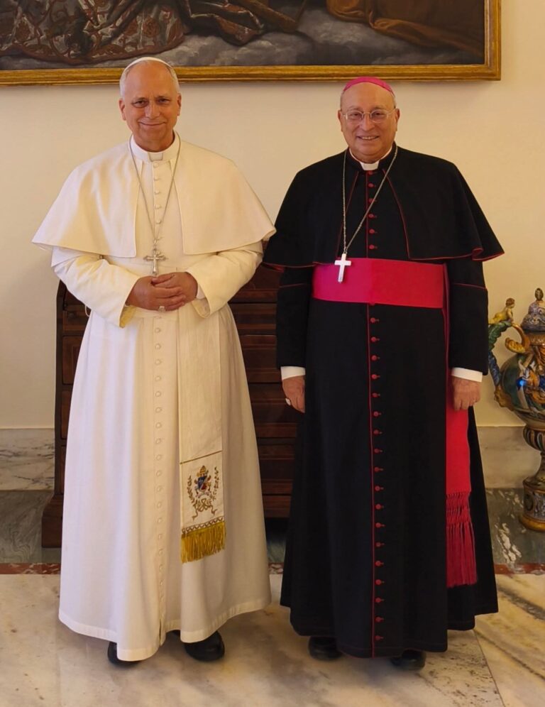 Il Vescovo di Cefalù ricevuto da Papa Leone