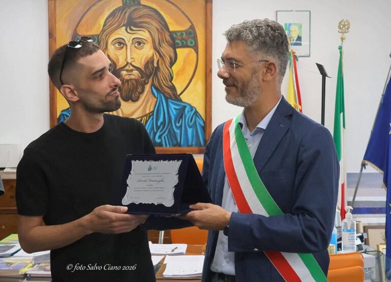 Cefalu’,il Sindaco premia lo Chef Davide Ventimiglia