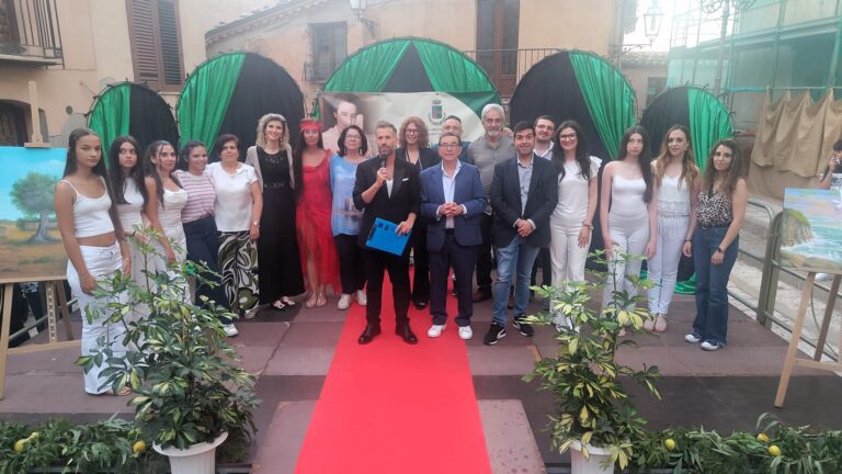 “La Sicilia in altra veste”, ideata da Marisa Battaglia e Judith Boy a San Mauro Castelverde