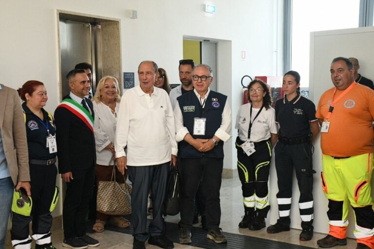 Papa a Lampedusa, Schifani: «Siamo onorati per questa visita che lascerà un segno in tutti noi»