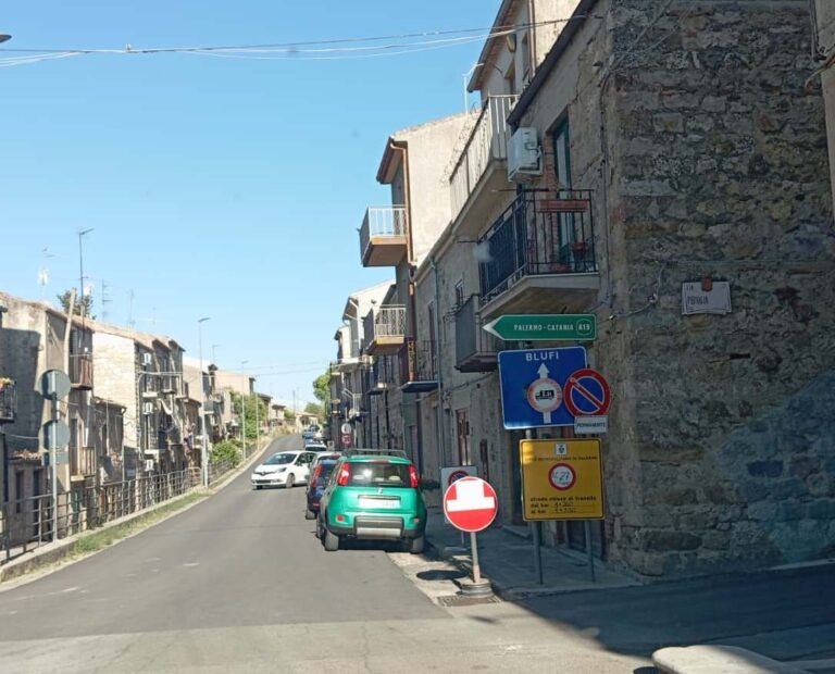 Chiusa al traffico per lavori la strada Castellana-Blufi