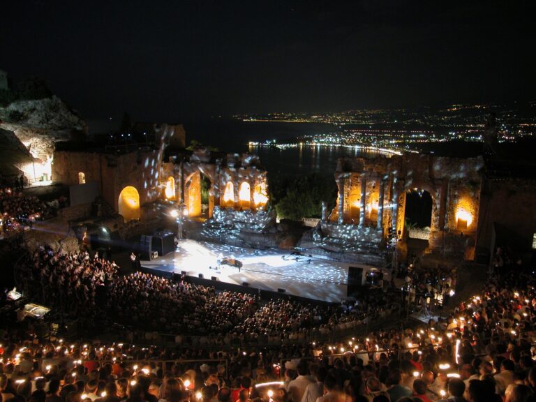 Taormina celebra 50 anni di festival di teatro: il 3 settembre al Teatro Antico lo show-evento della Fondazione Taormina Arte