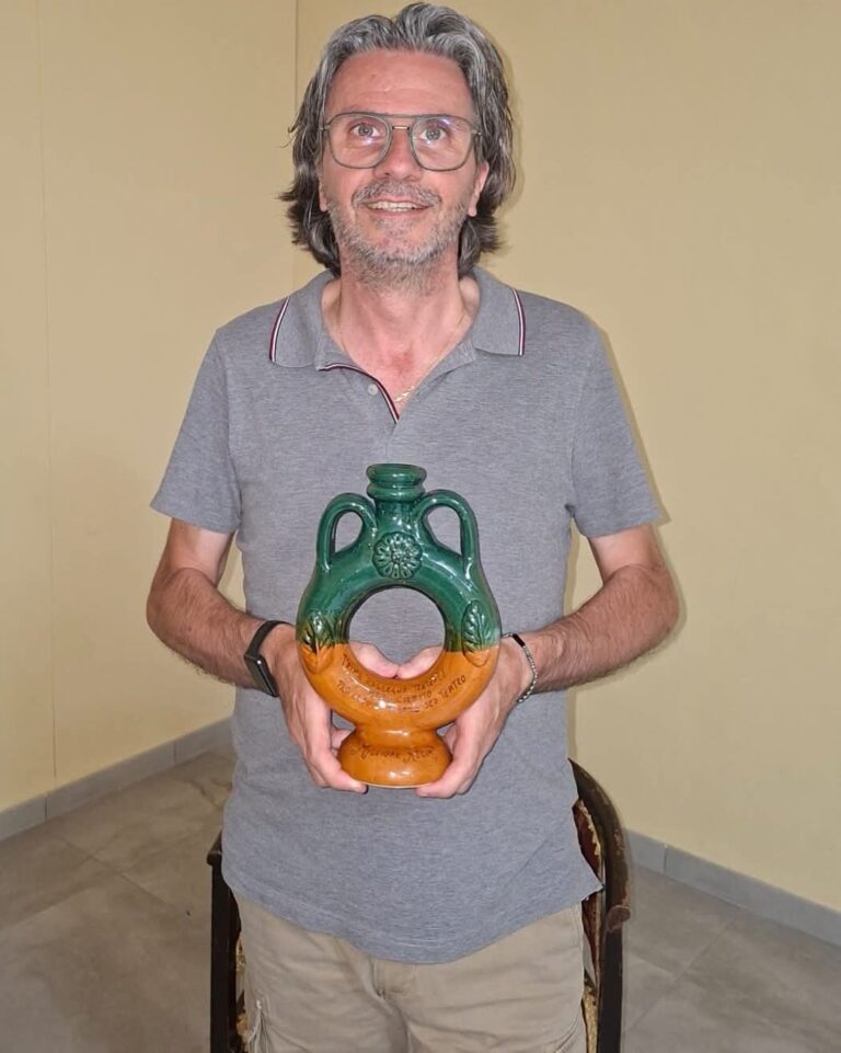 Collesano, Premio Miglior Regia a Rosario Nasca del gruppo teatrale Belsitano