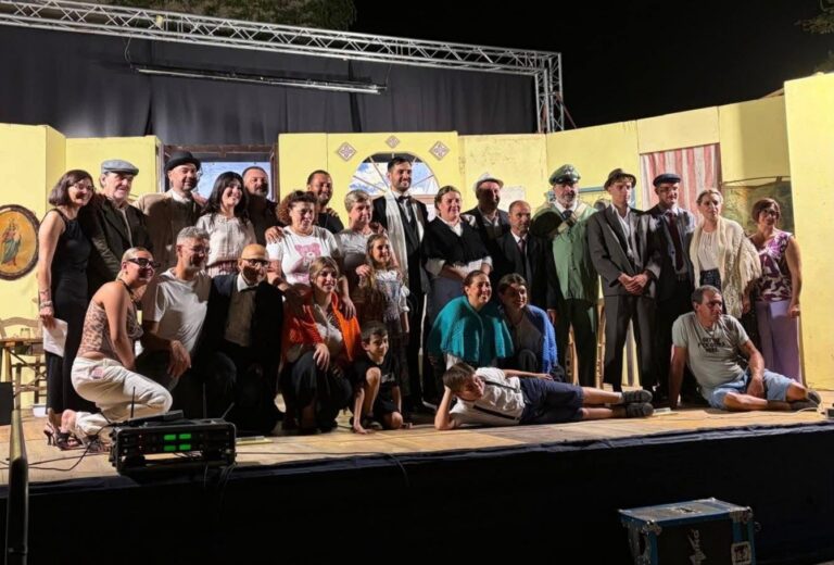 Teatro sotto le stelle:”la fortuna con la effe maiuscola” conquista Cefalù