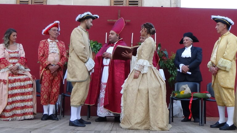 FERRAGOSTO A PETRALIA SOPRANA: UN VIAGGIO TRA STORIA, SAPORI E FOLKLORE DAL MONDO