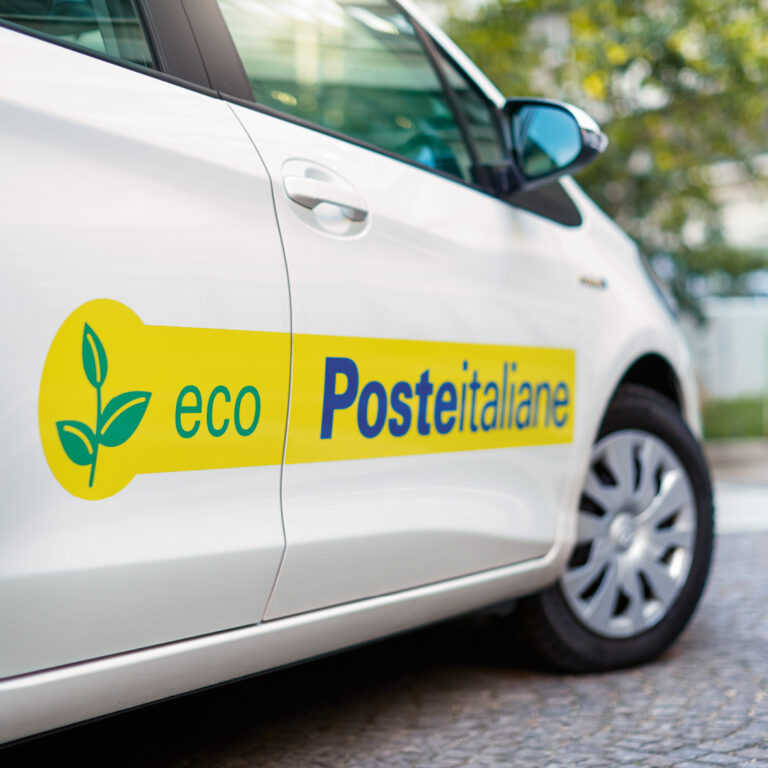 Poste. Spedizioni in tutta comodità
