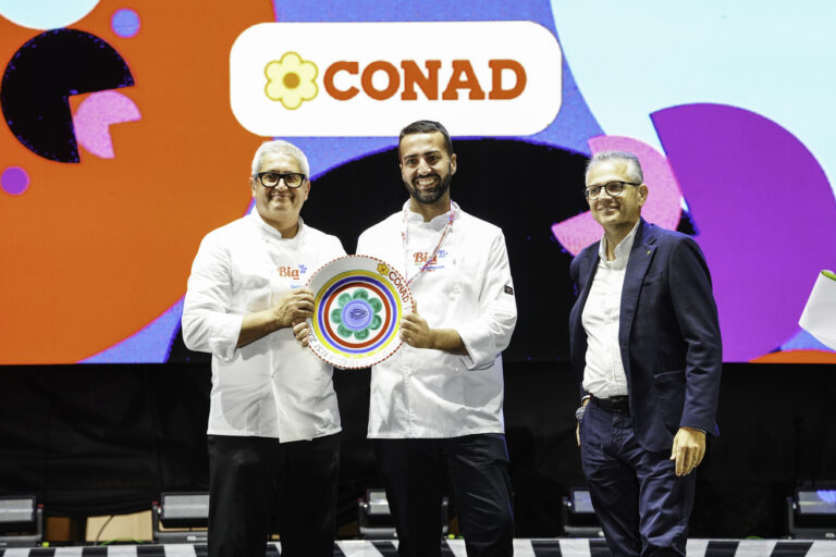 Cous Cous Fest: la squadra formata da Israele e Palestina vince il Campionato del mondo di cous cous