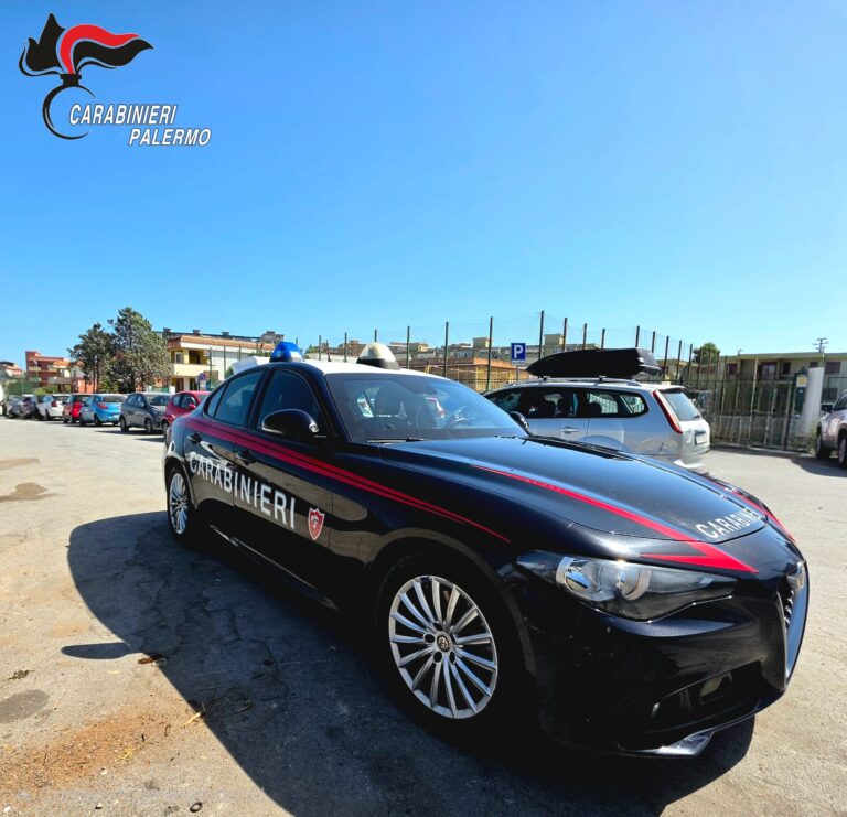 Carabinieri. Intrusione e danneggiamento in un plesso scolastico – due giovani denunciati