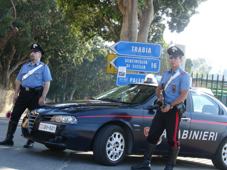 Carabinieri. Stalking nei confronti di un imprenditore edile