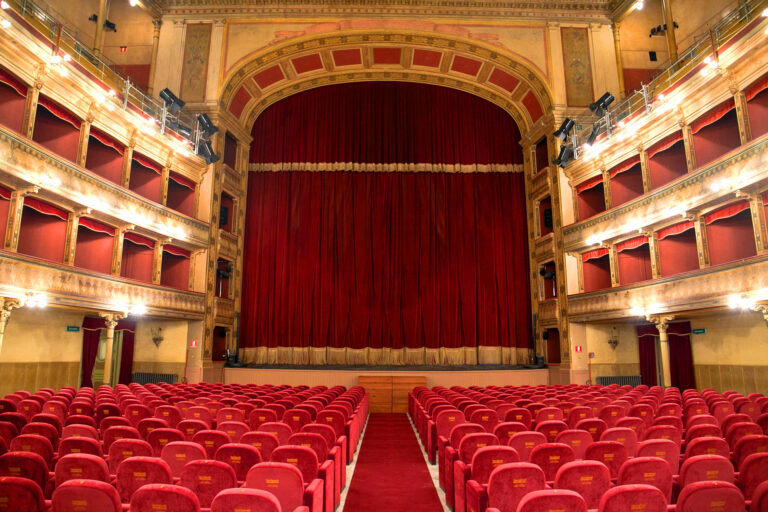 Teatro Biondo. Pubblicato il bando – 25 posti – di ammissione alla Scuola di Teatro